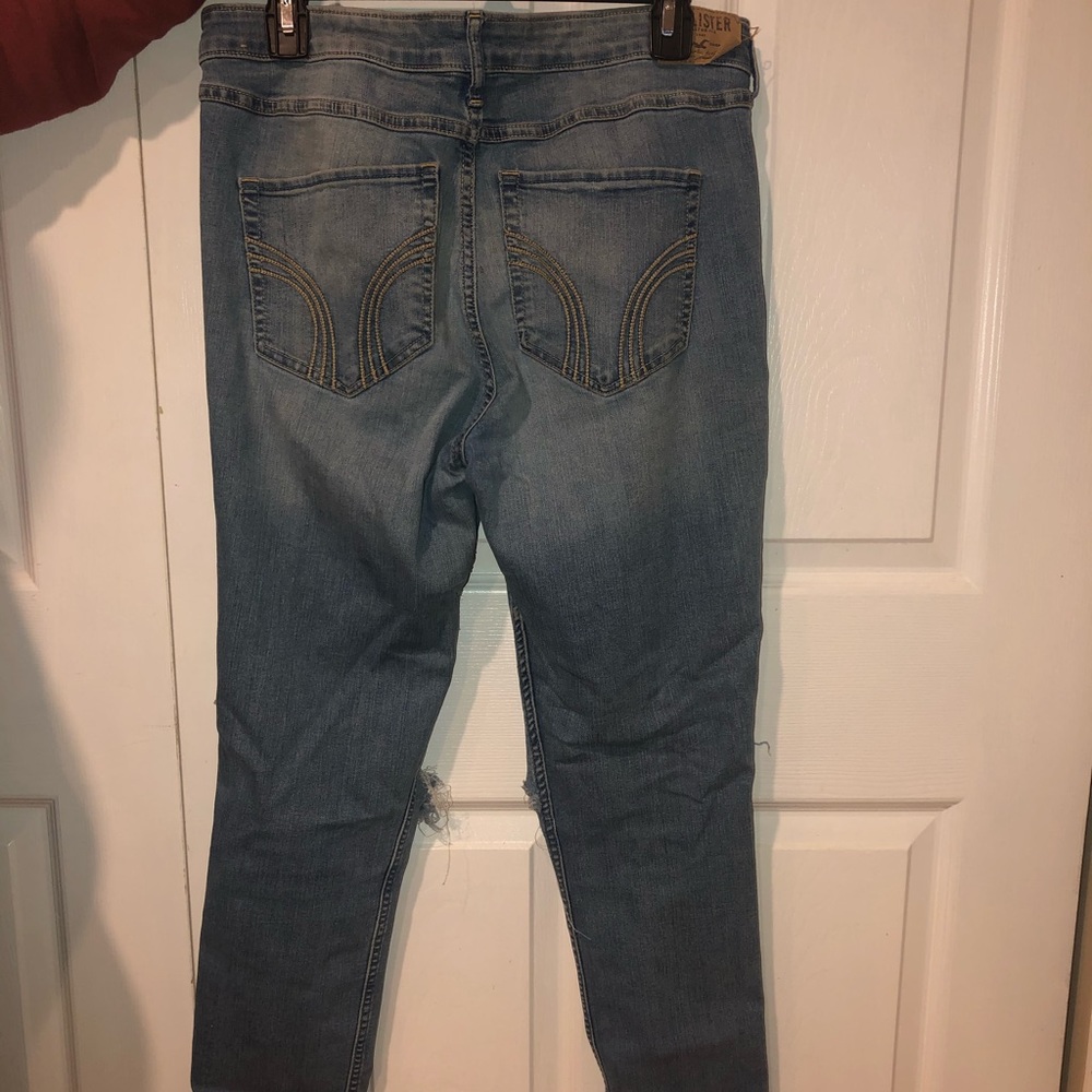 Hollister Ripped Jeans - Picture 2 of 2